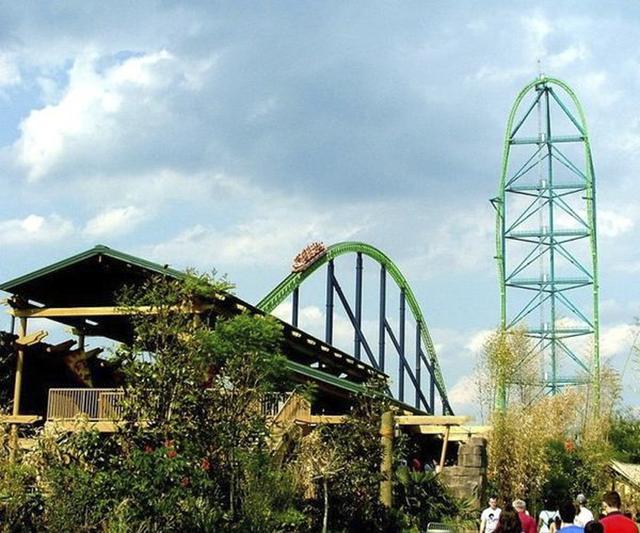 情侣约会亲亲适合去哪些场所，情侣想亲亲去哪约会（世界上的15个完美接吻地）