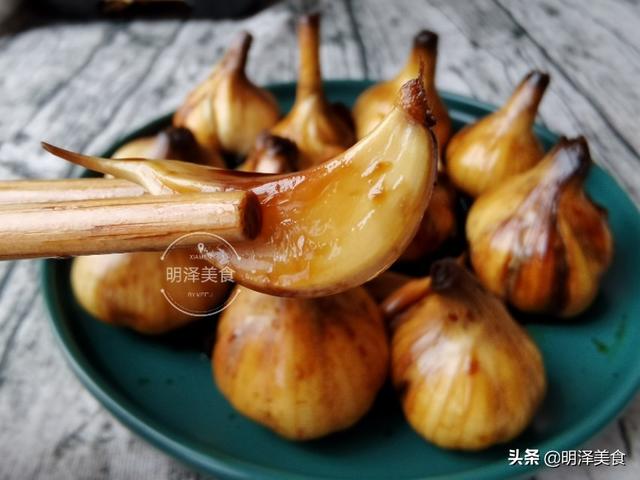 家常酱油腌蒜的做法，怎样用酱油腌蒜（还是自家传统方法好）