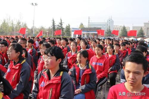 关于青春的四字词语有那些，跟青春有关的四字词语（2019年中考语文基础知识考点之重点四字词语）