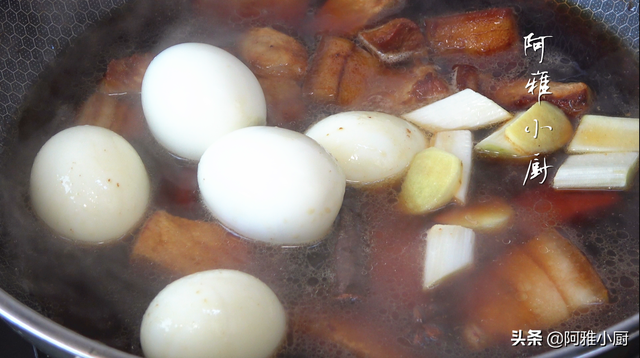 夹馍怎么做，今日里现炒肉夹馍（肉夹馍最简单家常做法）