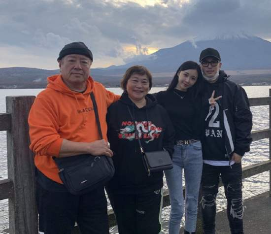 王思聪amy最新，Amy姐上节目遭北大学霸炮轰