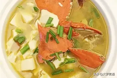 丹顶鹤的家乡在哪个省，丹顶鹤是哪个省的（丹顶鹤的故乡：辽宁盘锦）