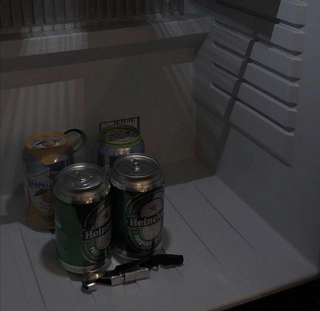 QQ个性名片背景图，qq名片背景图片怎么换（名片背景图‖中意你）