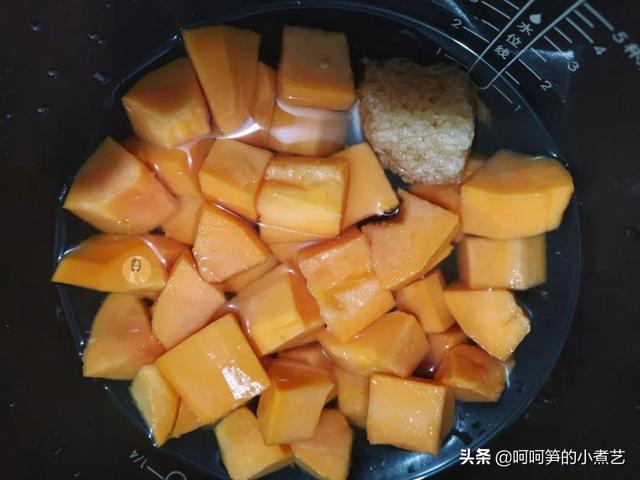 木瓜炖牛奶的做法，适合冬天喝的甜品