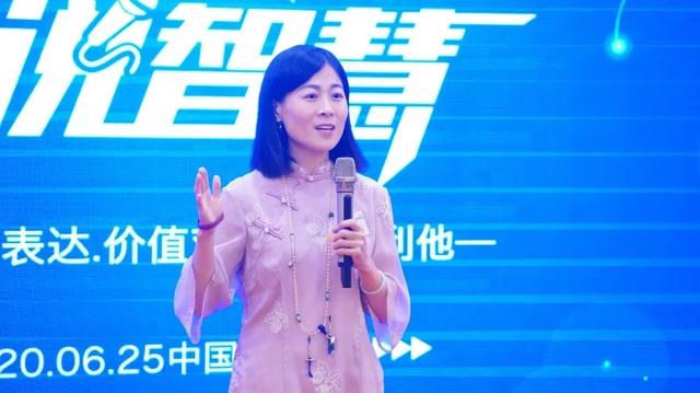 演讲的方法与技巧，演讲的方法与技巧有哪些（你能马上用得上的十个演讲技巧）