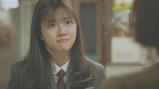 韩剧顶楼露娜和雪雅是同一个人吗，韩剧顶楼雪雅和露娜是一个人演的吗（《顶楼》中露娜母女的角色为什么引起评论区一致倒伐）