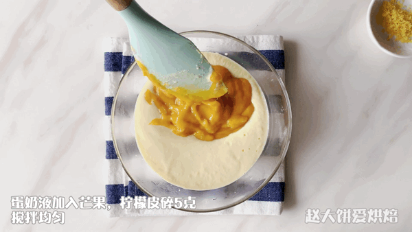 求自制水果冰淇淋做法，水果自制冰淇淋简易做法（比卖的好吃太多了）