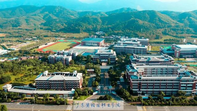 广州民航职业技术学院学费，2021年广州民航职业技术学院各专业学费_学费多少钱一年（—学思行高考志愿填报）