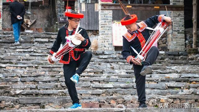 广东千年瑶寨在哪里，广东连南千年瑶寨旅游村（行走在台阶上的新生活）