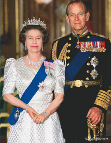 胸针象征着什么，胸针是什么样子的（王室成员为何对胸针如此痴迷）