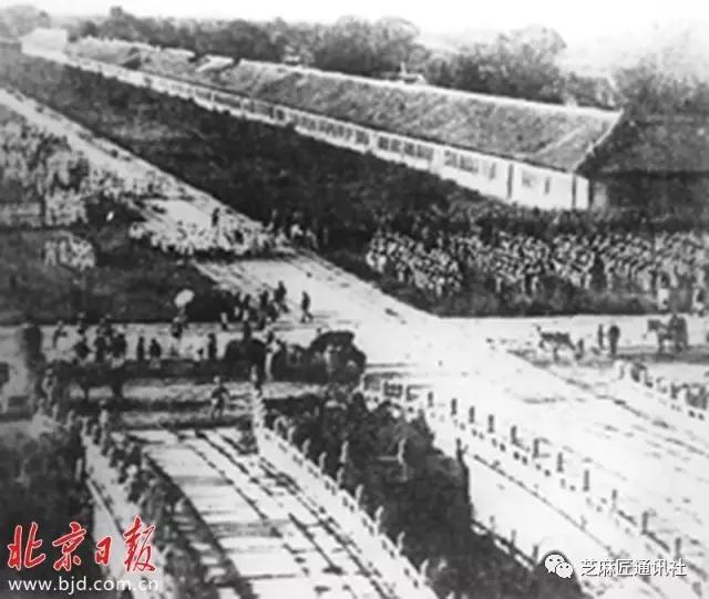 天安门资料，天安城门的资料（这30张照片里的天安门）