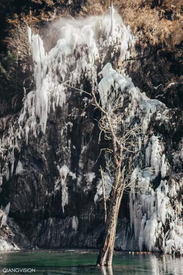 磐羊湖海拔多少米，磐羊湖海拔多少米高度（四姑娘山的娇美背影——毕棚沟）