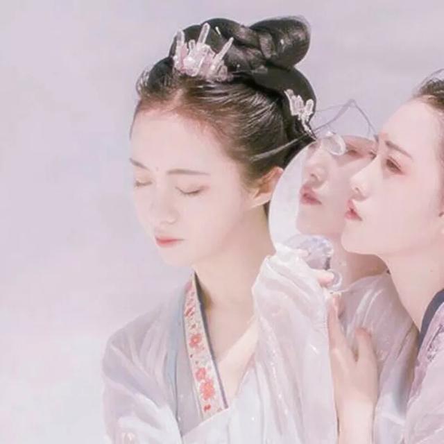 闺蜜头像古风一左一右，呆橘：古风闺蜜头像  拿走不谢微信（我居北海君南海）