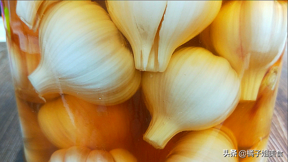 圖片[1]-腌制糖蒜的方法 好吃下飯 一次做5斤不夠吃 做法詳細一看就會-起舞食譜網
