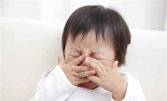 四个多月宝宝频繁夜醒怎么回事，四个月宝宝晚上频繁夜醒怎么办（夜醒频繁、爱认生、易生病）