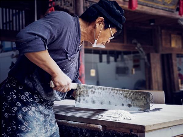 吃肉肉长肉肉的诗句，关于肥肉的诗句（跟着镜头品诗词）