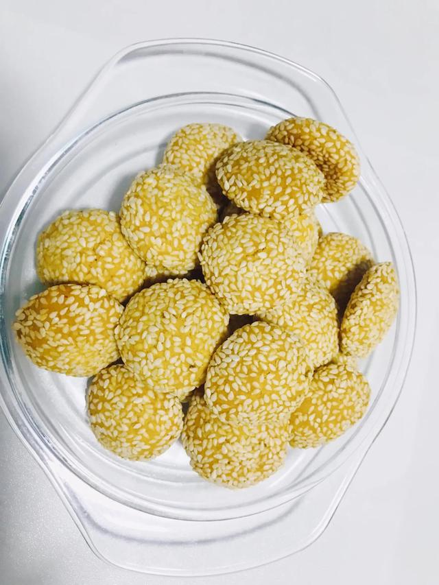 黑芝麻玉米酥饼，黑芝麻酥饼的做法大全（芝麻玉米小酥饼）