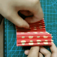 纸扇子的做法，纸扇子的做法描述（教你做5款夏季手工扇）