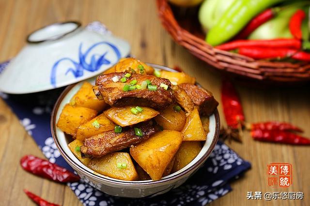 土豆怎么切丁，土豆怎么切丝（天天吃都有新鲜感）