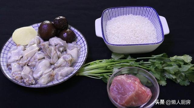 生蚝肉怎么做好吃，不加壳的生蚝怎么吃（这个季节的生蚝肥美）