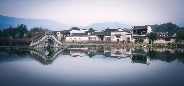 农村房屋前后风水，自建宜心又宜人（“门前坟，房后水”是迷信吗）