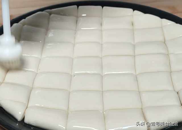 做宽面条简单又好吃的方法，宽宽面条的做法大全家常（居家自制大碗宽面）