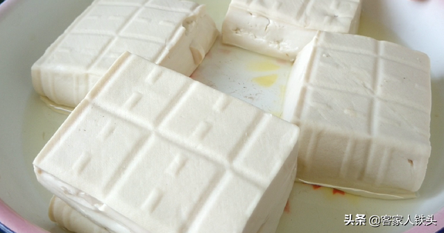 家常麻辣豆腐怎么做，家常麻辣豆腐怎么做好吃（试试一道家常香辣豆腐做法）