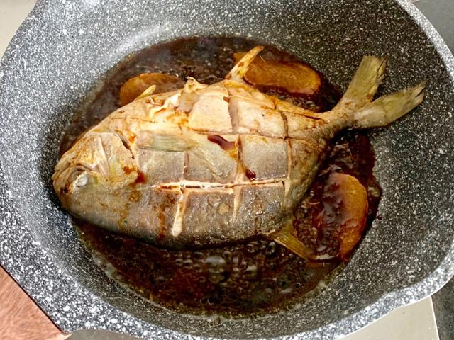 鳊鱼的做法 如何做鳊鱼，鳊鱼的做法（鳊鱼这么做）