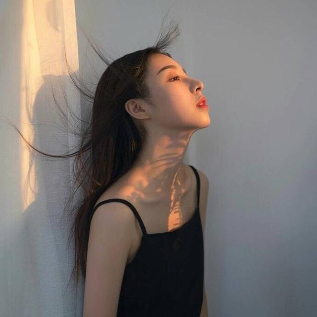 时尚气质女头/女孩子的气质要有也要有素质，微信头像，时尚气质女头/女孩子的气质要有也要有素质（有气质的女生头像）