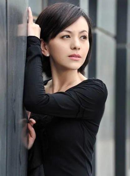 “雪姨”王琳的两段失婚往事，以及她和周杰的瓜