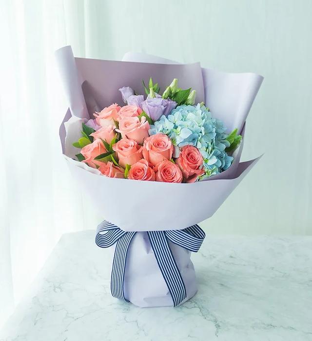 七夕节送花的经典祝福语，七夕节送花的经典祝福语图片（多款玫瑰花束为爱而来）