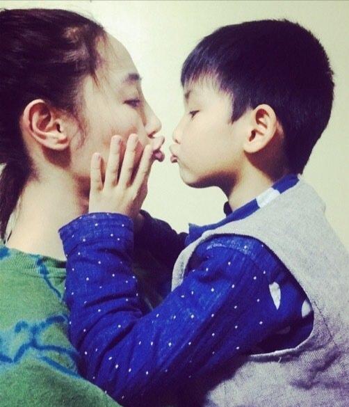 白百合的儿子几岁了，白百合陈羽凡离婚（13岁大儿子让她“别减肥”）