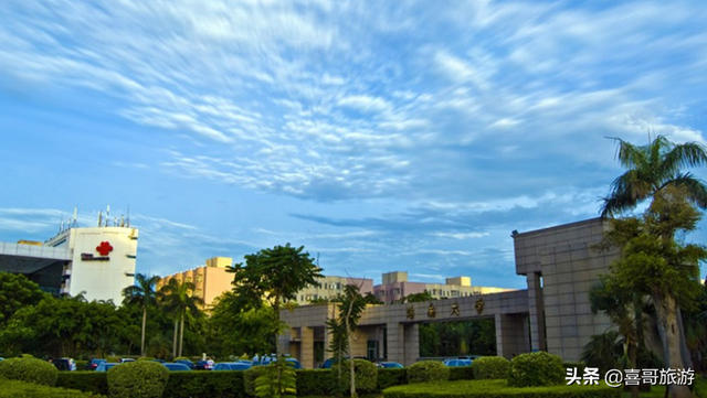 三亚必去的几个景点顺序，三亚景点排行哪几个景点必去（海口十大景点是哪几个）