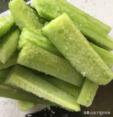 青龙卧雪是什么菜，青龙卧白雪是什么菜（你吃过最奢侈的一道菜是什么）