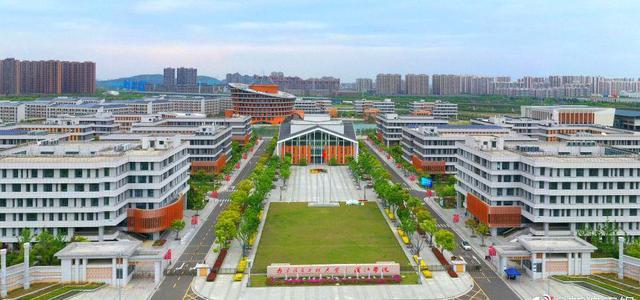 无锡学院，无锡学院是几本（再提升格无锡大学）