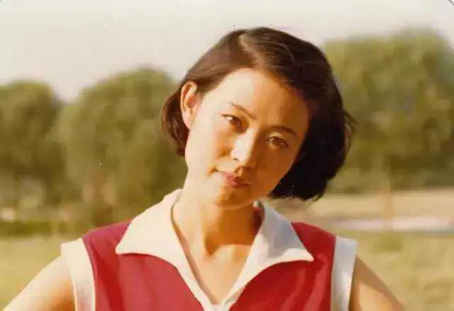 倪萍的故事：3婚两娃，与郭达最可惜，和陈凯歌同居4年丢失自尊