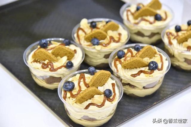 如何制作美味的咖啡蛋糕，如何制作美味的咖啡蛋糕步骤（咖啡焦糖杯子蛋糕）