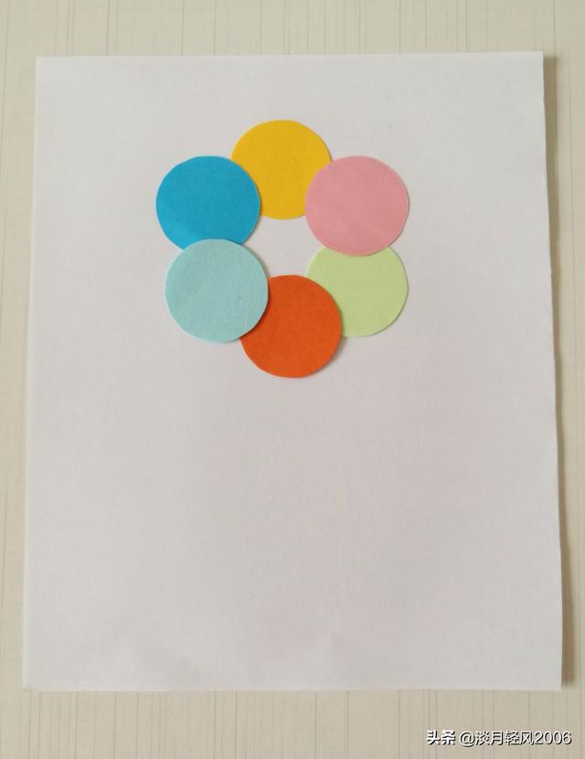 幼儿园最简单手工贺卡，幼儿园手工制作新年贺卡（用卡纸做一枝彩色的花）