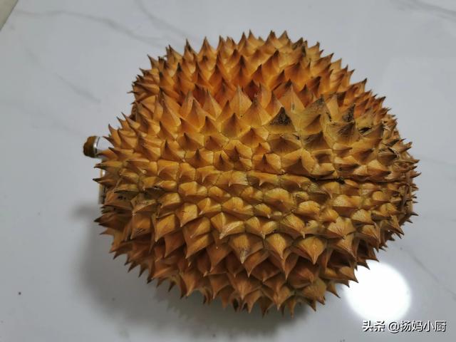 榴莲是软的还是硬的，榴莲种类哪种好吃（买到的榴莲肉多饱满）