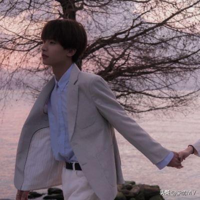 祁宋  真人ins风恩爱情头一对两张，微信头像，祁宋  真人ins风恩爱情头一对两张（情侣头像一人一张真人2021）