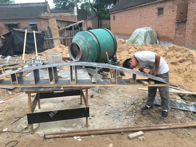 一方沙配多少包水泥，一立方沙配多少水泥（一方混凝土要多少砂石、水泥）