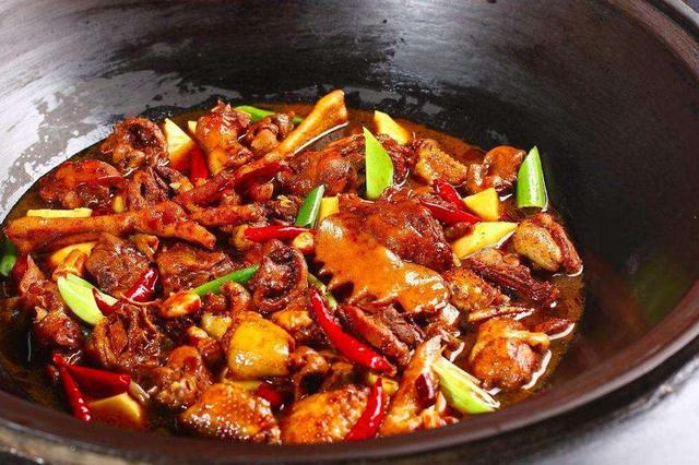 铁锅炖大鹅的做法，铁锅炖大鹅的正宗做法是什么（铁锅炖大鹅）