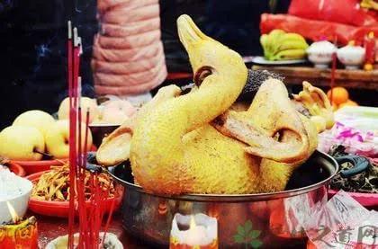 鬼节是什么节日 中国鬼节有哪些，鬼节是什么节日（七月中元节的来历和风俗）