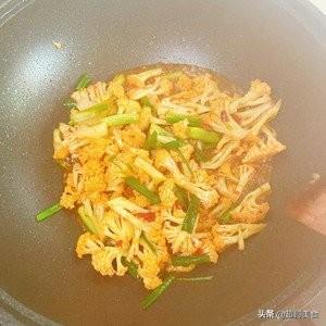 素炒菜花的做法，家常素炒花菜的做法（家常素菜菜谱）