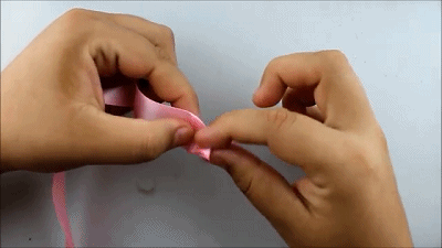 彩带的折法，彩带的折法大全 风铃花（一根丝带就卷出一朵螺旋形状的玫瑰）