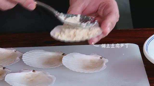 扇贝吃法图解，扇贝两吃：味鲜弹牙