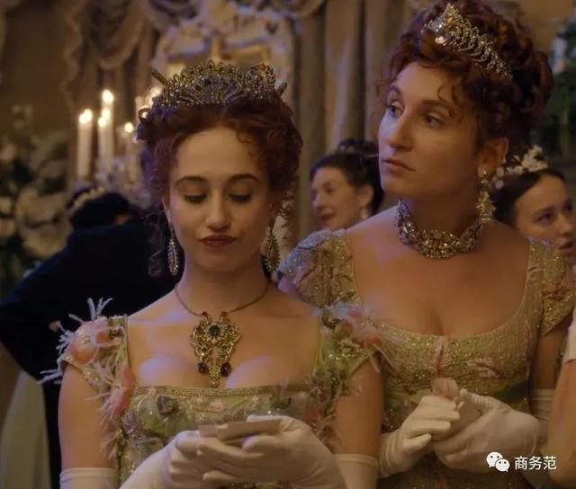 狗狗衣服大全纸样图片，狗狗衣服的手工DIY（7500件衣服、珠宝浮夸）