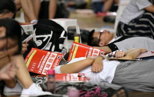 保研要参加复试吗，保研要参加复试吗知乎（大学生该选择保研还是考研呢）