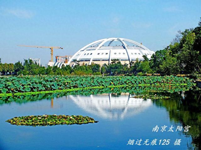 用不同的角度打卡—南京太阳宫.