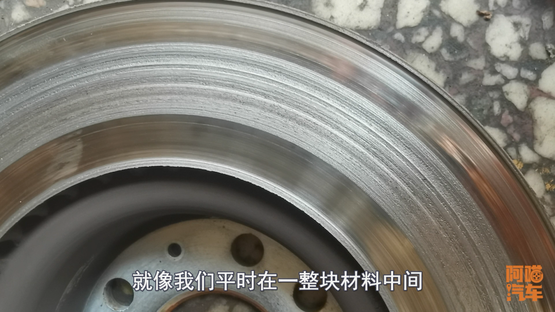 刹车盘多少钱(更换刹车盘工时费需要多少钱)